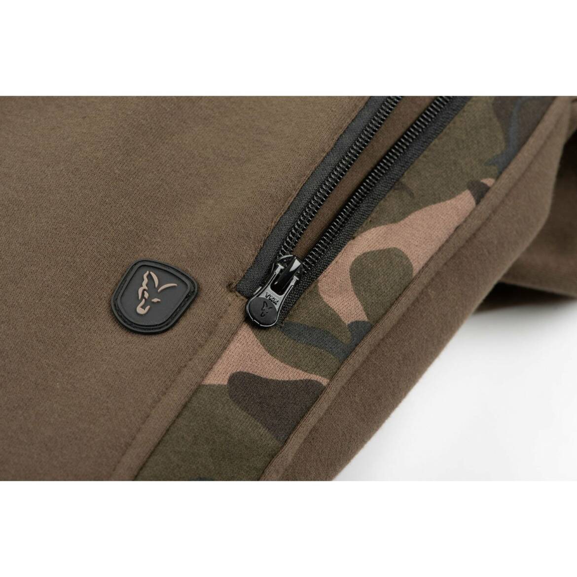 khaki_camo_joggers_pocket_detail_1800x1800.jpg