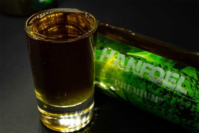 hanf_oel_premium_1-700x467-1.jpg