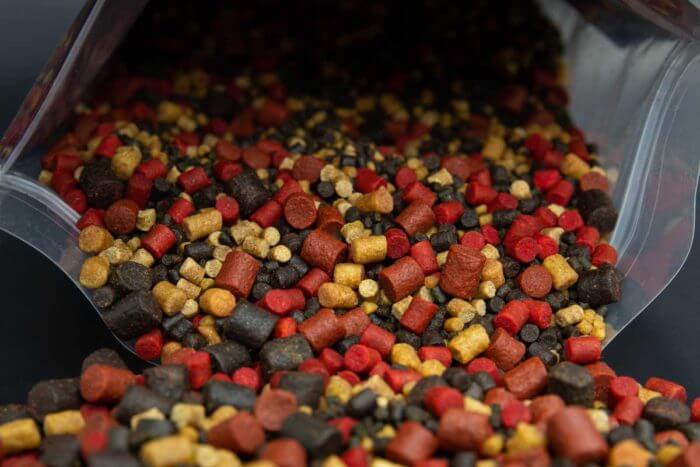 micro-pellet-mix-dropzone-2-700x467-1.jpg